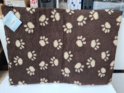 Paws fleece dog crate - fleece,